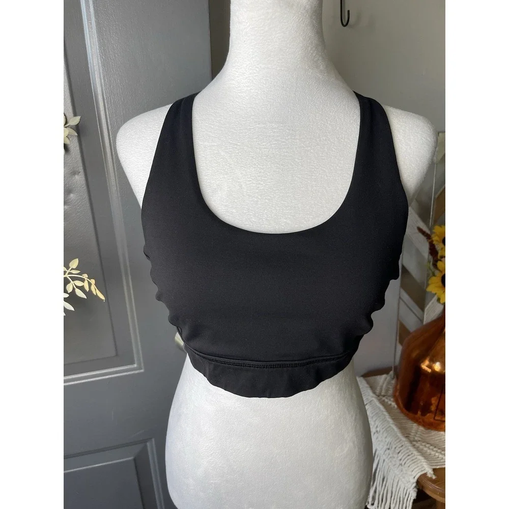 Lululemon Luxtreme Strappy Racerback Sports Bra Sz 10 PTP 16